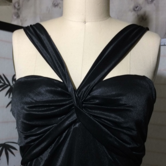 Black strap gown by Windsor - Picture 4 of 8